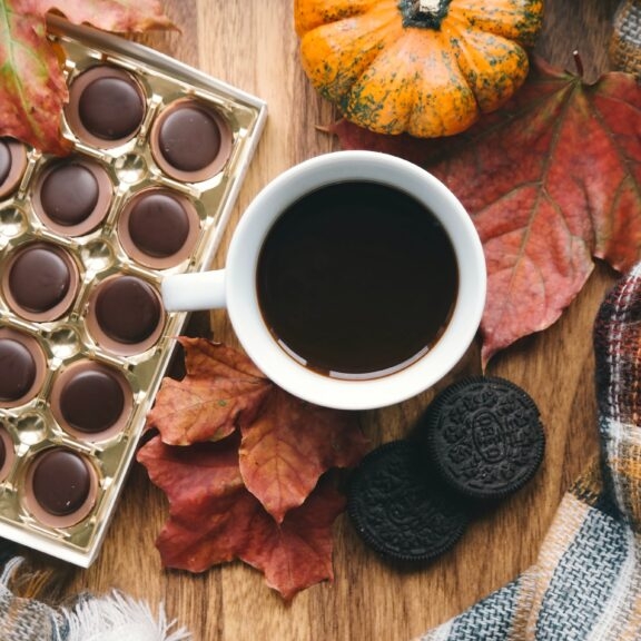 32 Fun Date Ideas For The Fall Season